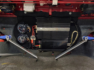 Довольно таки необычный автомобиль, Mitsubishi Lancer Evolution 8 побывал в нашей студии