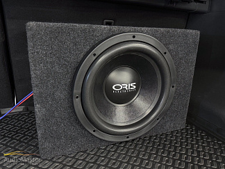 В автомобиле Hyundai Tucson мы произвели установку аудиосистемы и выполнили шумоизоляцию дверей