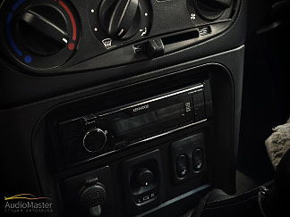 Установка фронтальной и тыловой акустики в Chevrolet Niva