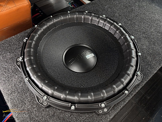 Установка громкой системы в автомобиль Skoda Rapid