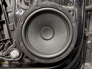 Шумоизоляция дверей и замена штатной акустики в Škoda Octavia