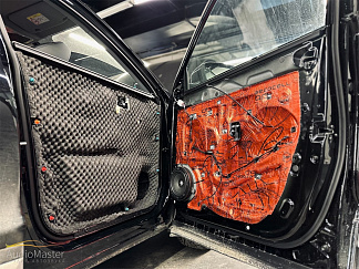 Шумоизоляция дверей и установка акустики в автомобиль Tenet T4