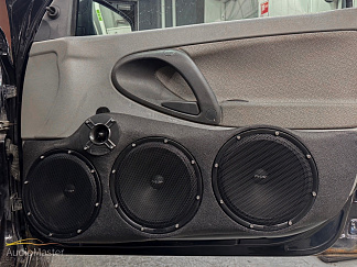 В автомобиле Lada Kalina установили громкий фронт